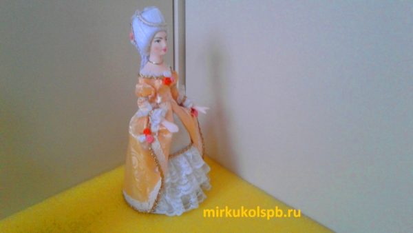 Кукла ручной работы профессиональных петербургских художников.